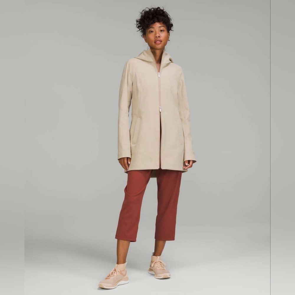 Lululemon RepelShell Rain Jacket Size 10